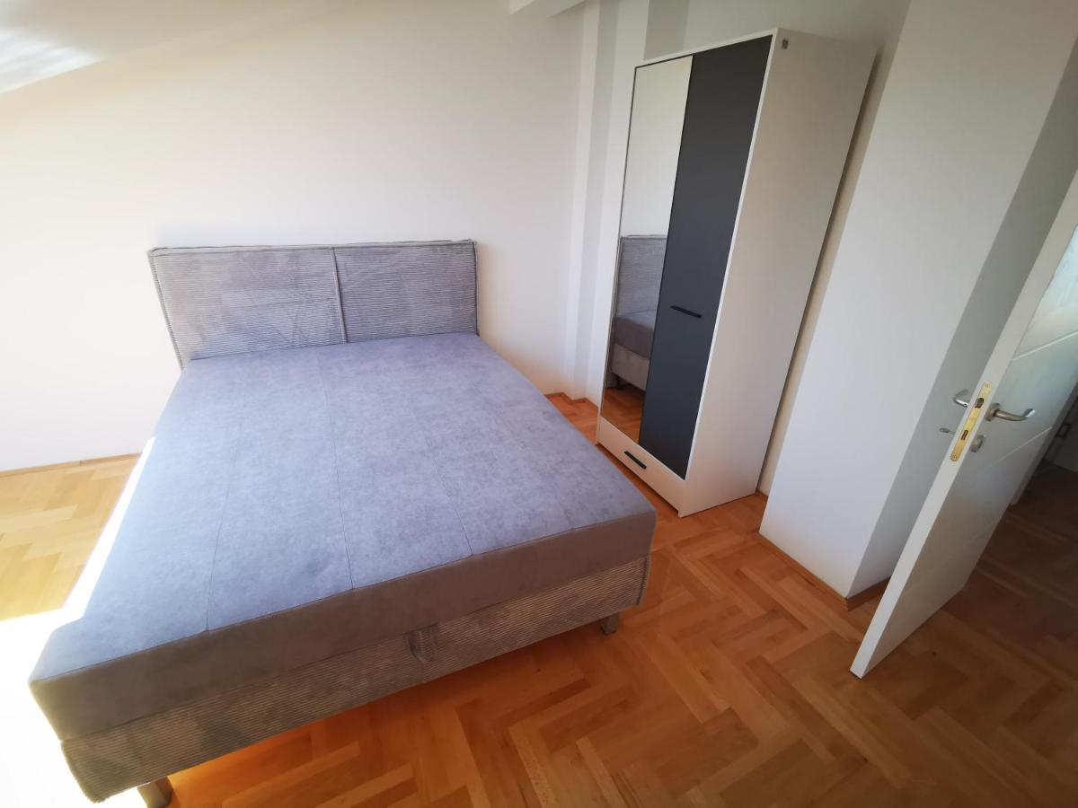 Riviera Apartments Ni 外观 照片